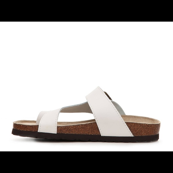 CARLY LEATHER FLAT SANDAL - Picture 4 of 5